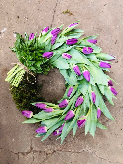 Tulipankrans, lilla.jpg