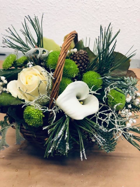 Blomsterkurv, jul, hvid.jpg