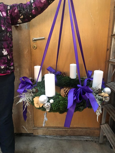 Adventskrans til kirke.jpg